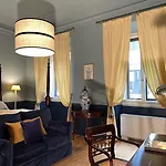 Residenza Dei Pucci بيت ضيافة 4*