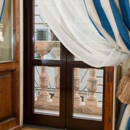 Guest house Residenza Dei Pucci 4*