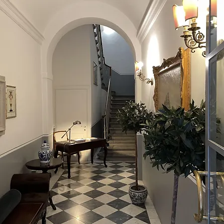 Residenza Dei Pucci 4*
